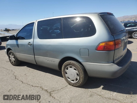 2000 Toyota Sienna CE with VIN 4T3GF19C9YU272554, listed as a Copart auction lot 73125134 with 240,998 mi miles and Salvage Title. Bid and sale history available at carsss.com. Image 2.