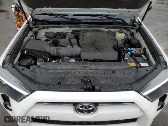 2022 Toyota 4Runner SR5 with VIN JTEMU5JR4N6063067, listed as a Copart auction lot 43328195 with 62,285 mi miles and Clean title. Bid and sale history available at DreamBid. Image 12.