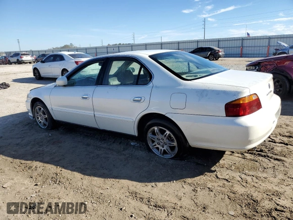2000 Acura TL with VIN 19UUA5663YA000590, listed as a Copart auction lot 89082575 with 131,906 mi miles and Non Repairable. Bid and sale history available at carsss.com. Image 2.