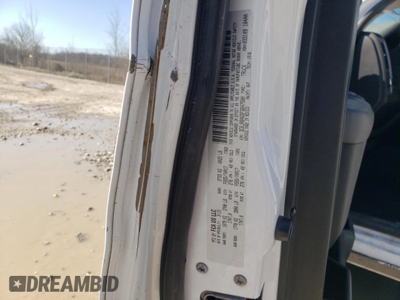2015 Ram 1500 Express z VIN 3C6JR6AG3FG647500, wystawiony jako Copart lot #45414314 z przebiegiem 173 994 mil mil oraz Szkoda całkowita • Salvage title. Historia ofert i sprzedaży dostępna na DreamBid. Obrazek 12.