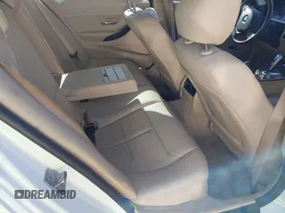 2015 BMW 3 Series 320i xDrive с VIN WBA3C3G58FNS73185, выставлен на аукционе IAAI как лот 42264374 с пробегом 91 192 миль миль и . История ставок и продаж доступна на DreamBid. Изображение 8.