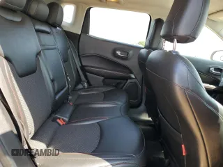 2020 Jeep Compass Trailhawk z VIN 3C4NJDDB7LT118589, wystawiony jako Copart lot #55264435 z przebiegiem 96 330 mil mil oraz Szkoda całkowita • Salvage title. Historia ofert i sprzedaży dostępna na DreamBid. Obrazek 10.