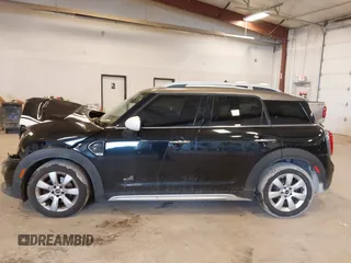 2019 MINI Countryman Cooper with VIN WMZYV5C53K3E05041, listed as a IAAI auction lot 41684566 with 65,237 mi miles. Bid and sale history available at carsss.com. Image 14.