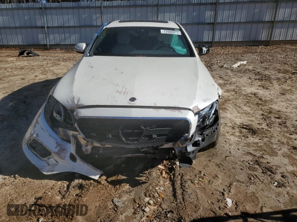 2018 Mercedes-Benz E-Class E 300 with VIN WDDZF4JB3JA479772, listed as a Copart auction lot 72808072 with 41,642 mi miles. Bid and sale history available at carsss.com. Image 5.