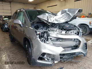 2022 Chevrolet Trax LT with VIN KL7CJPSM6NB540819, listed as a IAAI auction lot 41681957 with 29,187 mi miles. Bid and sale history available at carsss.com. Image 1.