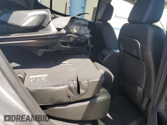 2024 GMC Terrain SLT with VIN 3GKALVEG0RL287777, listed as a Copart auction lot 62133405 with 27,212 mi miles and Clean title. Bid and sale history available at DreamBid. Image 11.