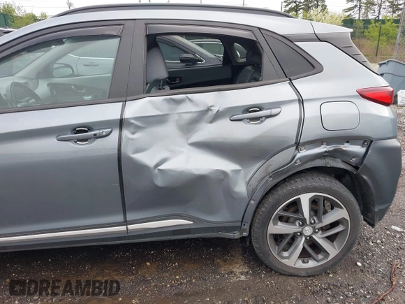 2020 Hyundai Kona Limited with VIN KM8K3CA5XLU396152, listed as a IAAI auction lot 42165576 with 35,260 mi miles. Bid and sale history available at carsss.com. Image 6.