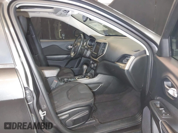 2016 Jeep Cherokee Latitude with VIN 1C4PJMCS4GW360475, listed as a IAAI auction lot 41479053 with 154,554 mi miles. Bid and sale history available at carsss.com. Image 5.