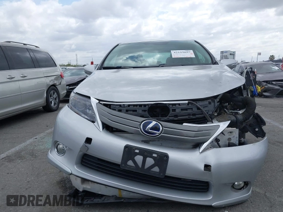 2010 Lexus HS 250h z VIN JTHBB1BA9A2017446, wystawiony jako IAAI lot #42119697 z przebiegiem 156 642 mil mil oraz . Historia ofert i sprzedaży dostępna na DreamBid. Obrazek 13.