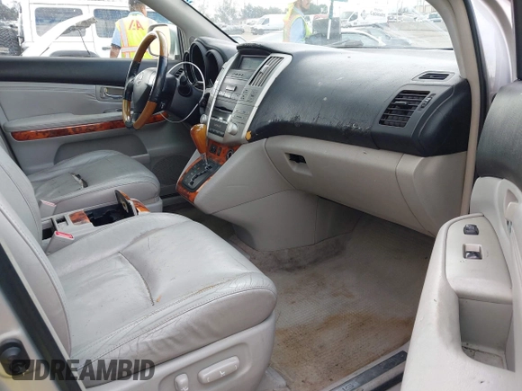 2007 Lexus RX 350 with VIN 2T2GK31U47C019173, listed as a IAAI auction lot 42076745 with 207,163 mi miles. Bid and sale history available at carsss.com. Image 5.