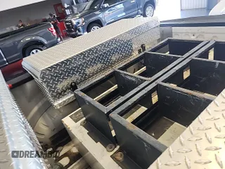 2019 Ford F-250 XL with VIN 1FT7X2B62KEE27421, listed as a IAAI auction lot 42875164 with 143,483 mi miles and . Bid and sale history available at DreamBid. Image 6.