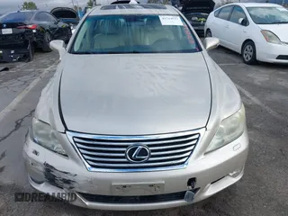 2012 Lexus LS 460 z VIN JTHBL5EFXC5110621, wystawiony jako IAAI lot #41714523 z przebiegiem 104 684 mil mil oraz . Historia ofert i sprzedaży dostępna na DreamBid. Obrazek 12.