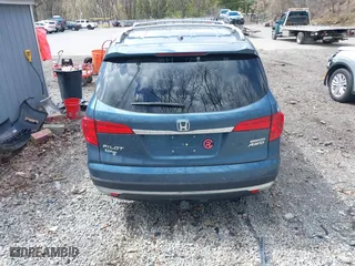 2017 Honda Pilot Touring with VIN 5FNYF6H93HB017623, listed as a IAAI auction lot 41996650 with 97,946 mi miles. Bid and sale history available at carsss.com. Image 16.