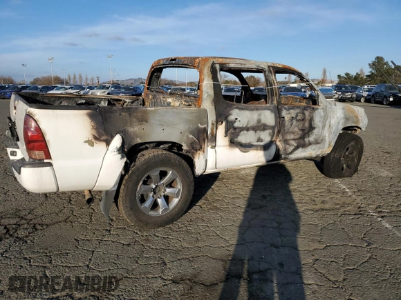 2011 Toyota Tacoma с VIN 5TFJX4GN1BX002410, выставлен на аукционе Copart как лот 43046725 с пробегом Не указан миль и На запчасти • Non repairable. История ставок и продаж доступна на DreamBid. Изображение 3.