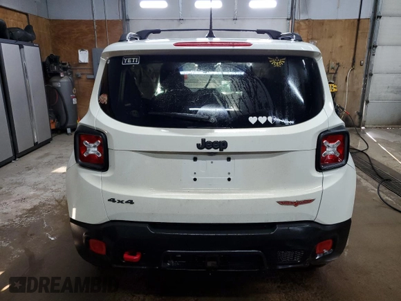 2015 Jeep Renegade Trailhawk with VIN ZACCJBCT0FPC19412, listed as a Copart auction lot 52428395 with 274,497 mi miles and Clean Title. Bid and sale history available at DreamBid. Image 6.