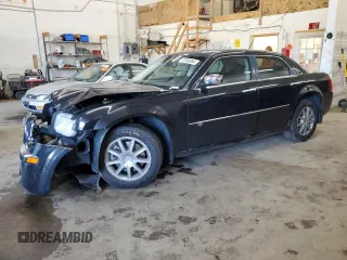 2008 Chrysler 300 C with VIN 2C3LK63H48H107737, listed as a Copart auction lot 72390964 with 149,944 mi miles and Salvage Title. Bid and sale history available at carsss.com. Image 1.