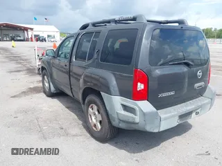 2006 Nissan Xterra SE z VIN 5N1AN08U96C503770, wystawiony jako IAAI lot #42514995 z przebiegiem 254 800 mil mil oraz . Historia ofert i sprzedaży dostępna na DreamBid. Obrazek 3.