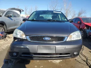 2007 Ford Focus S with VIN 1FAHP34N27W151263, listed as a Copart auction lot 42933324 with 128,598 mi miles and Salvage Title. Bid and sale history available at carsss.com. Image 5.