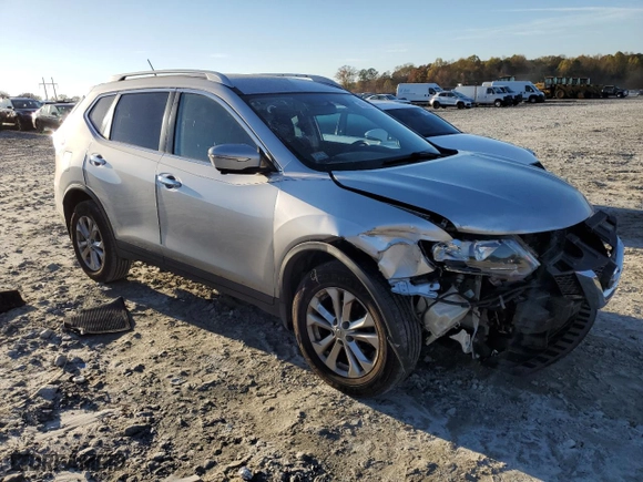 2015 Nissan Rogue S with VIN KNMAT2MV8FP565948, listed as a Copart auction lot 81223734 with 137,067 mi miles and Salvage Title. Bid and sale history available at carsss.com. Image 4.