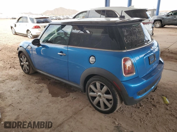2008 MINI Hardtop S z VIN WMWMF73508TV37538, wystawiony jako Copart lot #58550665 z przebiegiem 71 233 mil mil oraz Szkoda całkowita • Salvage title. Historia ofert i sprzedaży dostępna na DreamBid. Obrazek 2.
