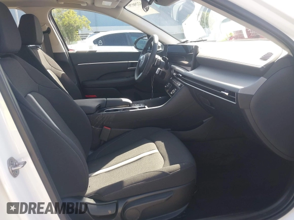 2024 Hyundai Sonata SEL z VIN KMHL14JA6RA426688, wystawiony jako IAAI lot #42290797 z przebiegiem 430 mil mil oraz . Historia ofert i sprzedaży dostępna na DreamBid. Obrazek 5.