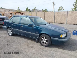 1996 Volvo S70 with VIN YV1LS5548T2285128, listed as a IAAI auction lot 41754769 with 109,101 mi miles. Bid and sale history available at carsss.com. Image 1.