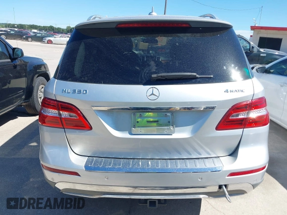 2012 Mercedes-Benz M 350 with VIN 4JGDA5HB4CA061749, listed as a IAAI auction lot 42312603 with 172,246 mi miles and . Bid and sale history available at DreamBid. Image 16.