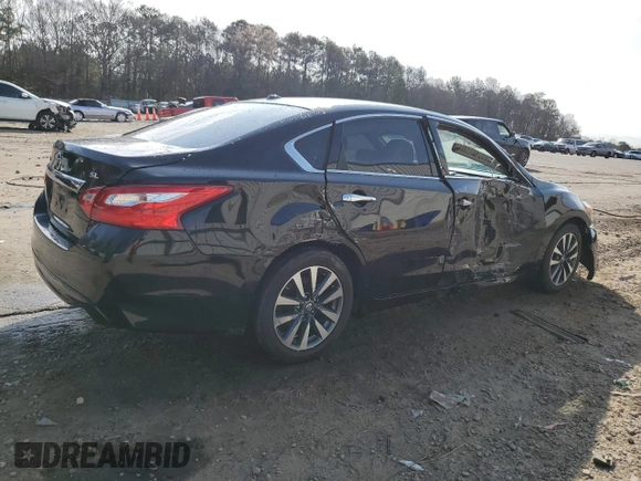 2017 Nissan Altima SR z VIN 1N4AL3AP1HC239789, wystawiony jako Copart lot #49060445 z przebiegiem 127 911 mil mil oraz Szkoda całkowita • Salvage title. Historia ofert i sprzedaży dostępna na DreamBid. Obrazek 3.
