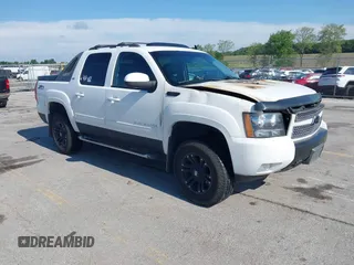 2010 Chevrolet Avalanche LT with VIN 3GNVKFE0XAG267355, listed as a IAAI auction lot 42598180 with Not provided miles and . Bid and sale history available at DreamBid. Image 1.