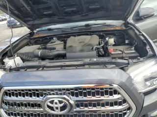 2017 Toyota Tacoma SR5 with VIN 3TMDZ5BNXHM032959, listed as a Copart auction lot 49459885 with 27,158 mi miles and Salvage Title. Bid and sale history available at carsss.com. Image 11.