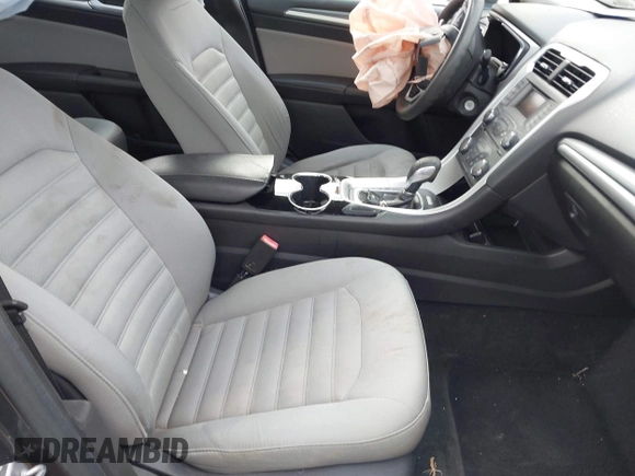 2015 Ford Fusion S Hybrid with VIN 3FA6P0UU7FR167229, listed as a IAAI auction lot 41684934 with 135,317 mi miles. Bid and sale history available at carsss.com. Image 5.