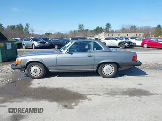 1987 Mercedes-Benz 560 Series 560SL with VIN WDBBA48D0HA074673, listed as a IAAI auction lot 41900883 with 79,107 mi miles. Bid and sale history available at carsss.com. Image 14.