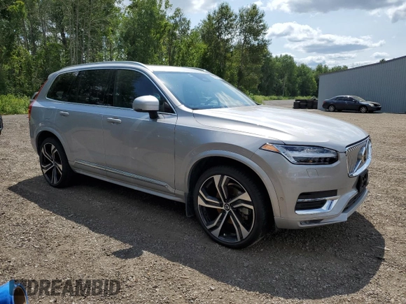 2024 Volvo XC90 Ultimate Bright Theme with VIN YV4062PF0R1160405, listed as a Copart auction lot 63898474 with 12,415 mi miles and Non Repairable. Bid and sale history available at carsss.com. Image 4.