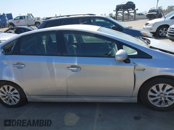2014 Toyota Prius with VIN JTDKN3DP0E3057534, listed as a IAAI auction lot 42311962 with 109,737 mi miles and . Bid and sale history available at DreamBid. Image 13.