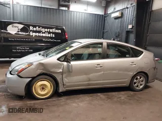 2008 Toyota Prius with VIN JTDKB20U983307324, listed as a IAAI auction lot 42383980 with 193,311 mi miles and . Bid and sale history available at DreamBid. Image 6.