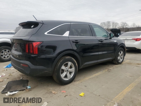 2021 Kia Sorento LX with VIN 5XYRG4LC4MG001331, listed as a Copart auction lot 47887095 with 69,973 mi miles and Salvage Title. Bid and sale history available at carsss.com. Image 3.