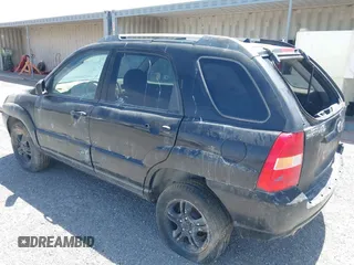 2005 Kia Sportage LX with VIN KNDJF723057061348, listed as a IAAI auction lot 42110933 with 183,490 mi miles and . Bid and sale history available at carsss.com. Image 3.