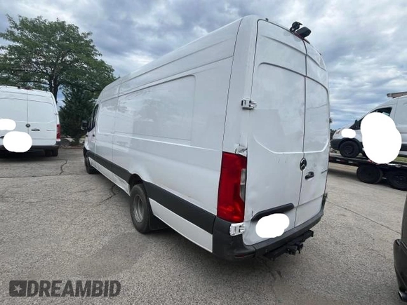 2020 Mercedes-Benz Sprinter with VIN W1W8ED3Y0LT020270, listed as a Copart auction lot 61174904 with 196,549 mi miles and . Bid and sale history available at DreamBid. Image 3.