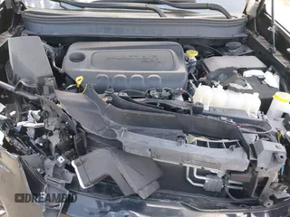 2019 Jeep Cherokee Limited with VIN 1C4PJLDB2KD387798, listed as a IAAI auction lot 39462992 with 20,173 mi miles and . Bid and sale history available at DreamBid. Image 10.