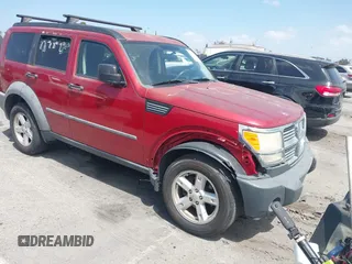 2007 Dodge Nitro SXT z VIN 1D8GT28K07W534759, wystawiony jako IAAI lot #42265698 z przebiegiem 199 433 mil mil oraz . Historia ofert i sprzedaży dostępna na DreamBid. Obrazek 1.