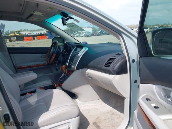 2008 Lexus RX 350 with VIN 2T2GK31U68C040527, listed as a IAAI auction lot 41881126 with 148,763 mi miles. Bid and sale history available at carsss.com. Image 5.