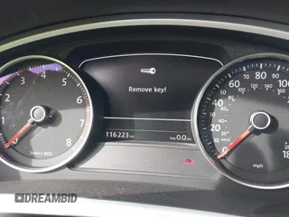 2013 Volkswagen Touareg Lux z VIN WVGEF9BP0DD000495, wystawiony jako IAAI lot #41711365 z przebiegiem 116 223 mil mil oraz . Historia ofert i sprzedaży dostępna na DreamBid. Obrazek 7.