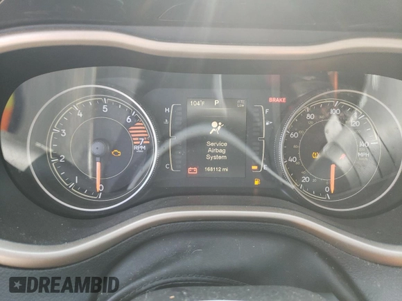 2016 Jeep Cherokee Sport z VIN 1C4PJLAB3GW233584, wystawiony jako Copart lot #61441815 z przebiegiem 168 112 mil mil oraz Szkoda całkowita • Salvage title. Historia ofert i sprzedaży dostępna na DreamBid. Obrazek 9.