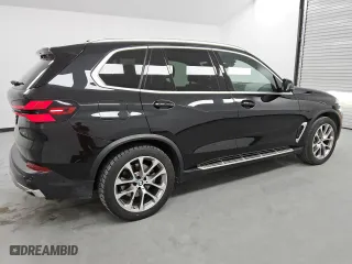 2025 BMW X5 sDrive40i with VIN 5UX13EU0XS9W28437, listed as a Copart auction lot 53400415 with 38,698 mi miles and Clean Title. Bid and sale history available at carsss.com. Image 3.