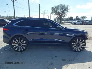 2019 Jaguar F-Pace 25t Premium с VIN SADCJ2FX9KA609583, выставлен на аукционе IAAI как лот 41530705 с пробегом 60 013 миль миль и . История ставок и продаж доступна на DreamBid. Изображение 13.