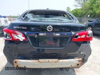 2017 Nissan Sentra SR z VIN 3N1AB7AP2HY310075, wystawiony jako IAAI lot #42414515 z przebiegiem Nie podano mil oraz . Historia ofert i sprzedaży dostępna na DreamBid. Obrazek 21.