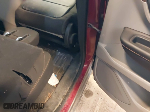 2019 GMC Terrain SLE with VIN 3GKALTEX7KL116261, listed as a IAAI auction lot 41642939 with 226,631 mi miles. Bid and sale history available at carsss.com. Image 8.