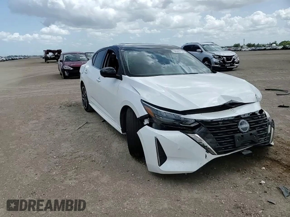 2024 Nissan Sentra SR with VIN 3N1AB8DVXRY372888, listed as a Copart auction lot 59983715 with 17,767 mi miles and Salvage title. Bid and sale history available at DreamBid. Image 14.