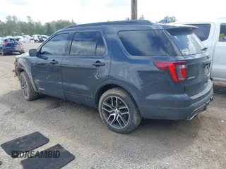 2017 Ford Explorer Sport z VIN 1FM5K8GT4HGA62529, wystawiony jako IAAI lot #42251372 z przebiegiem 75 099 mil mil oraz . Historia ofert i sprzedaży dostępna na DreamBid. Obrazek 3.