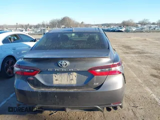 2022 Toyota Camry SE with VIN 4T1G11AK7NU066042, listed as a IAAI auction lot 41315179 with 31,288 mi miles. Bid and sale history available at carsss.com. Image 16.